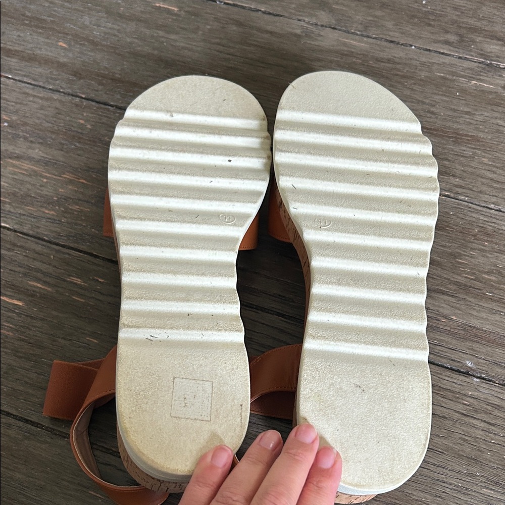 Brown Platform Sandals DreamPairs Size 11 - Picture 5 of 10